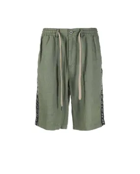 BERMUDA SHORTS WITH SIDE BAND AND CONTRASTING LOGO ON THE BACK